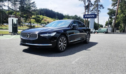 S90