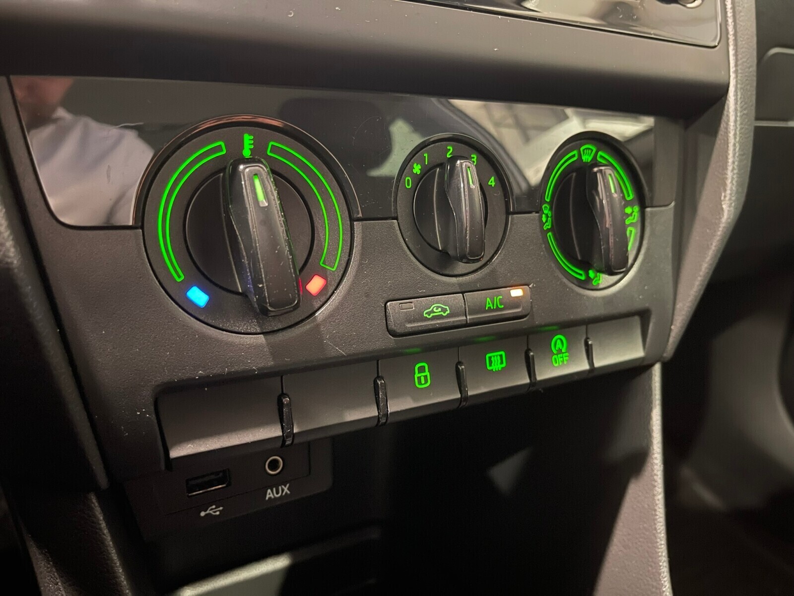Škoda Rapid - zdjęcie 19