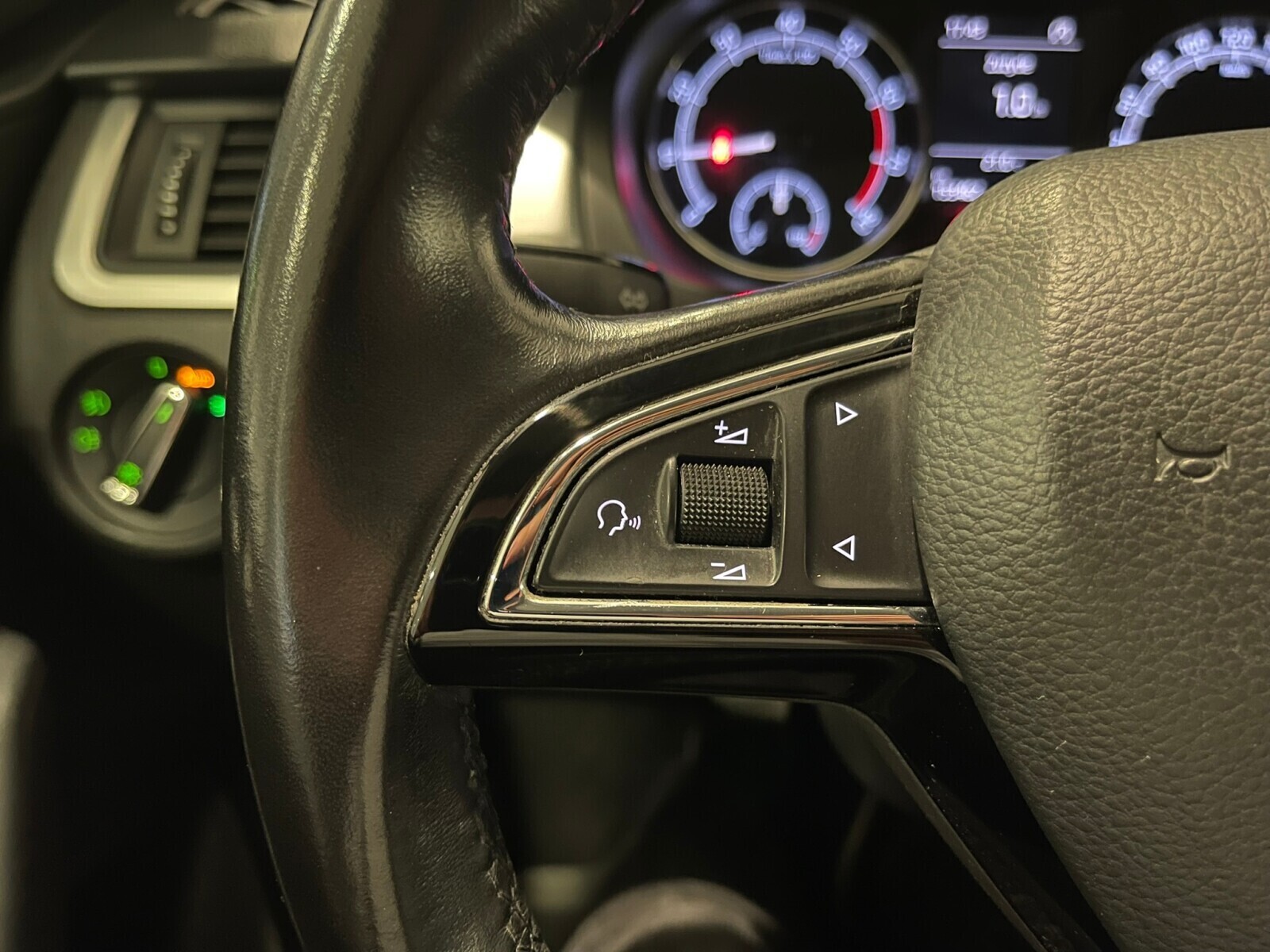 Škoda Rapid - zdjęcie 22