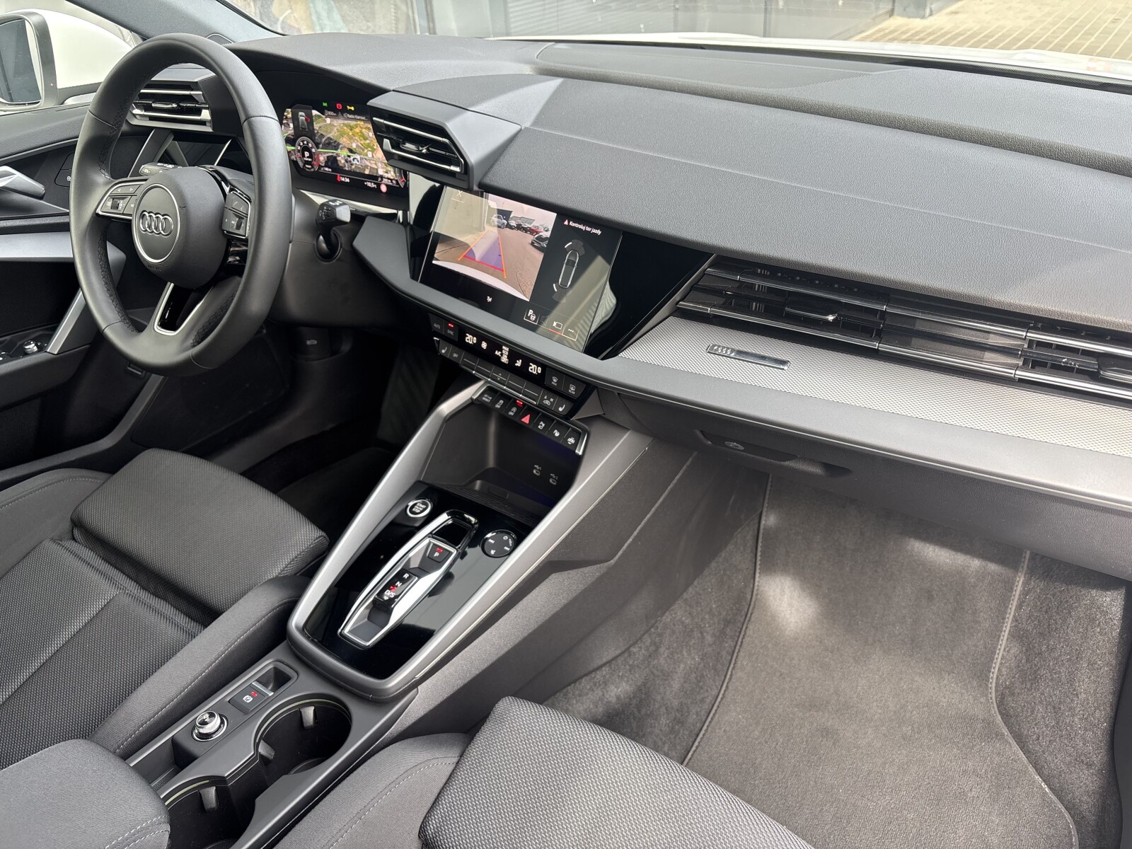 Audi A3 Sportback - zdjęcie 32