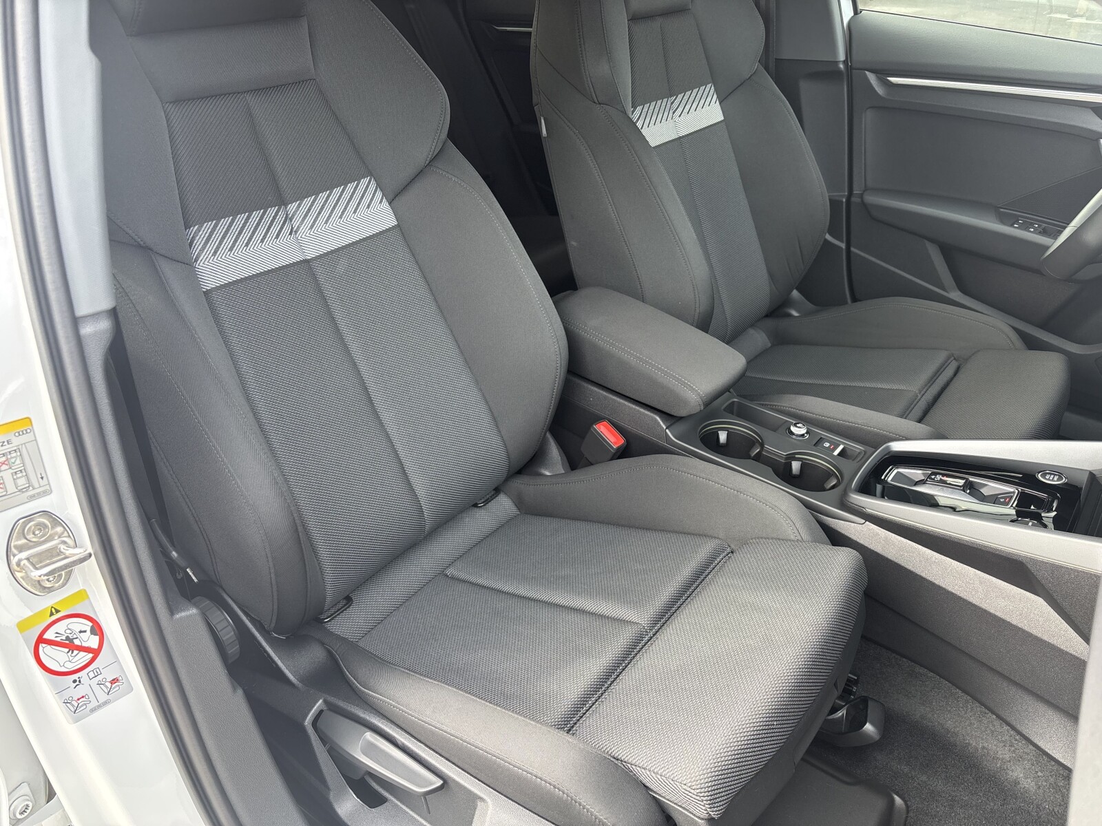 Audi A3 Sportback - zdjęcie 31