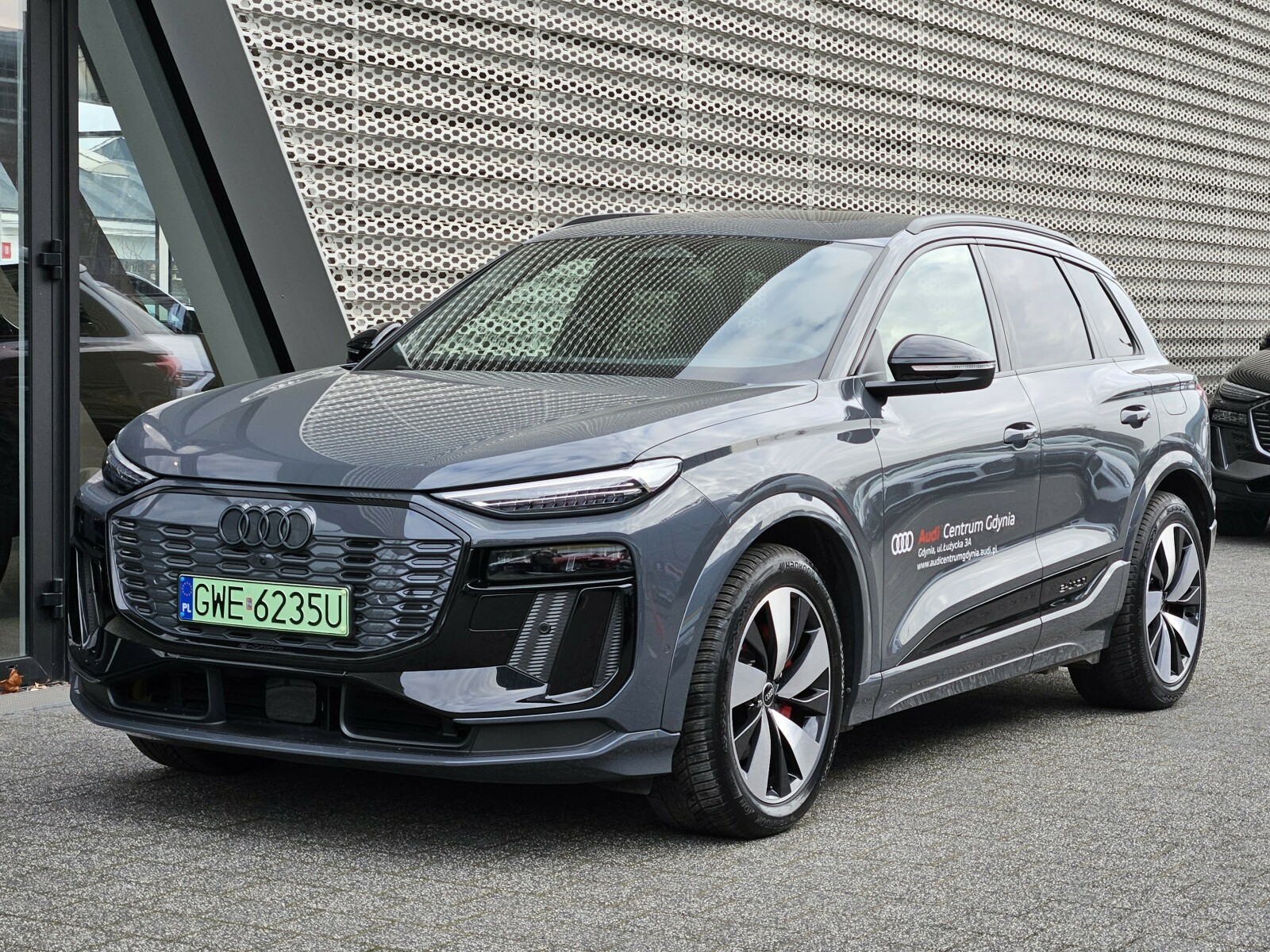 Audi Q6 e-tron
