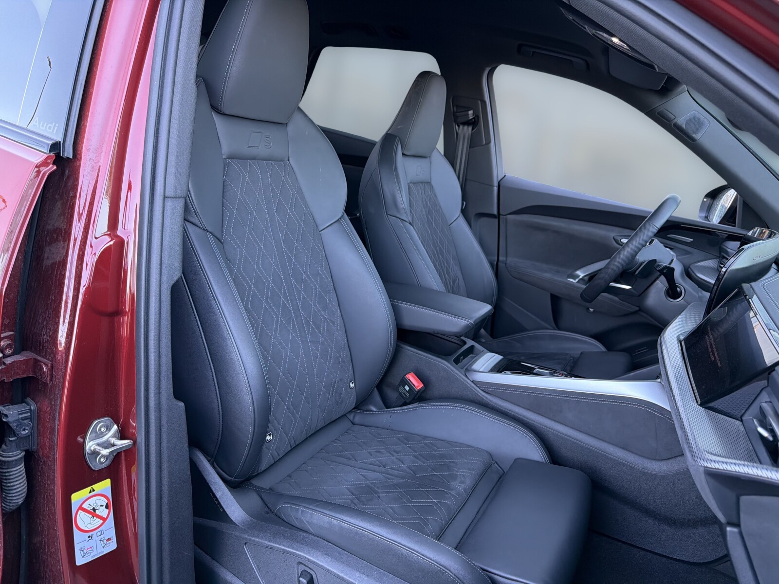 Audi SQ5 - zdjęcie 16