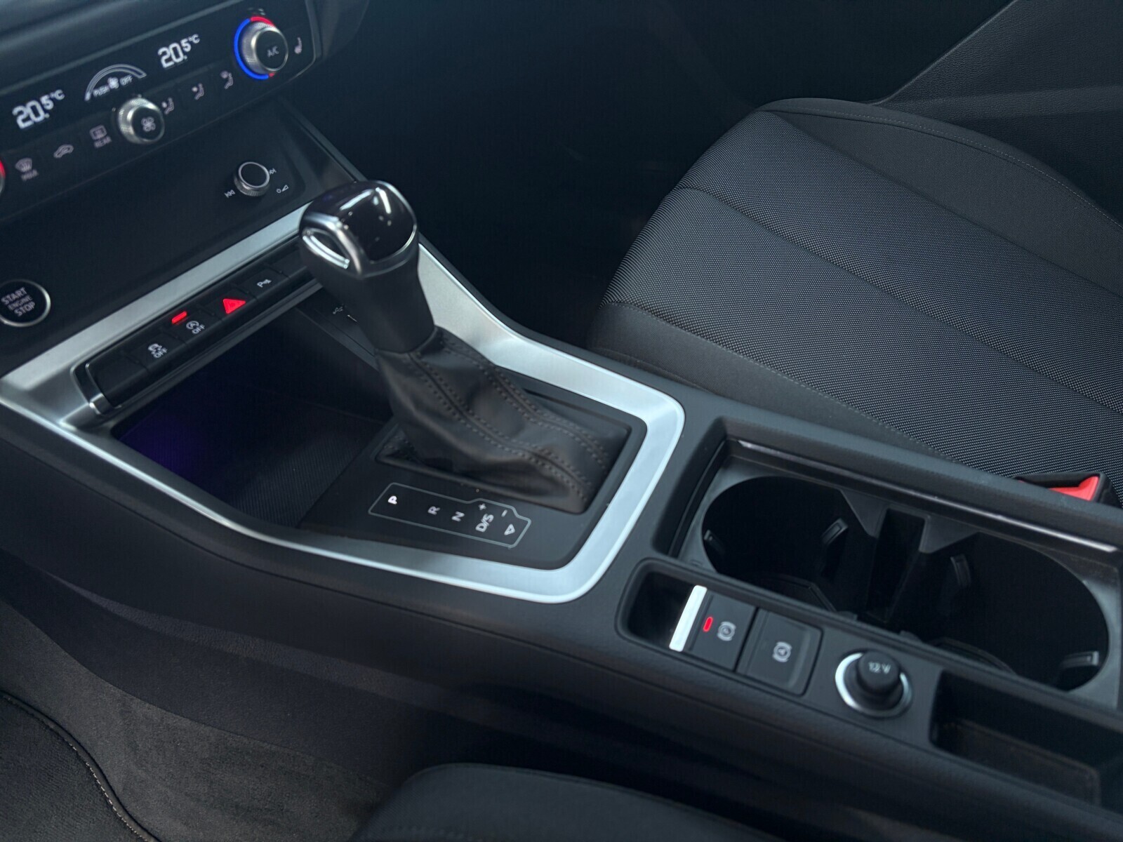 Audi Q3 - zdjęcie 13