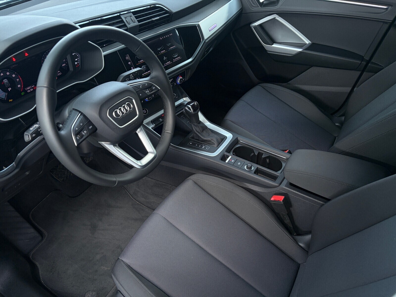 Audi Q3 - zdjęcie 12