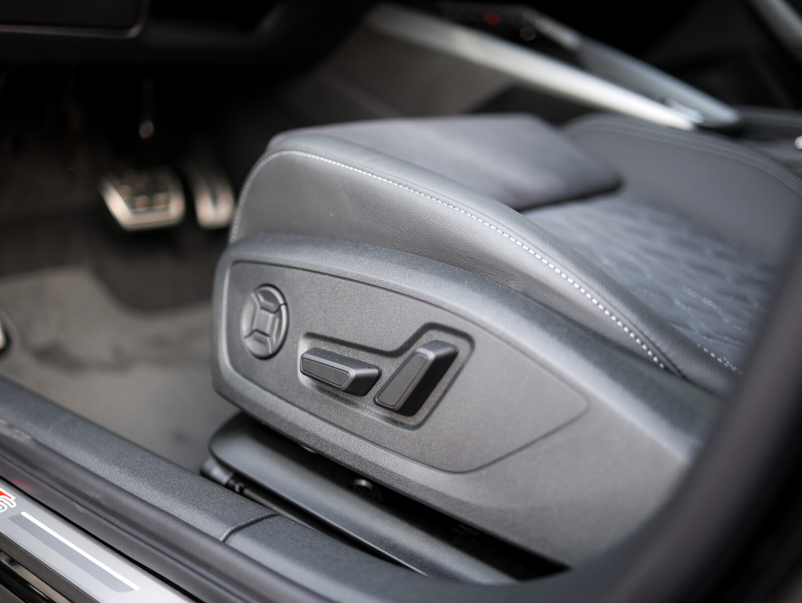 Audi A3 allstreet - zdjęcie 13