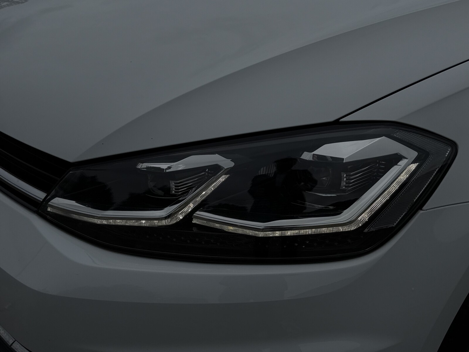 Volkswagen Golf - zdjęcie 37