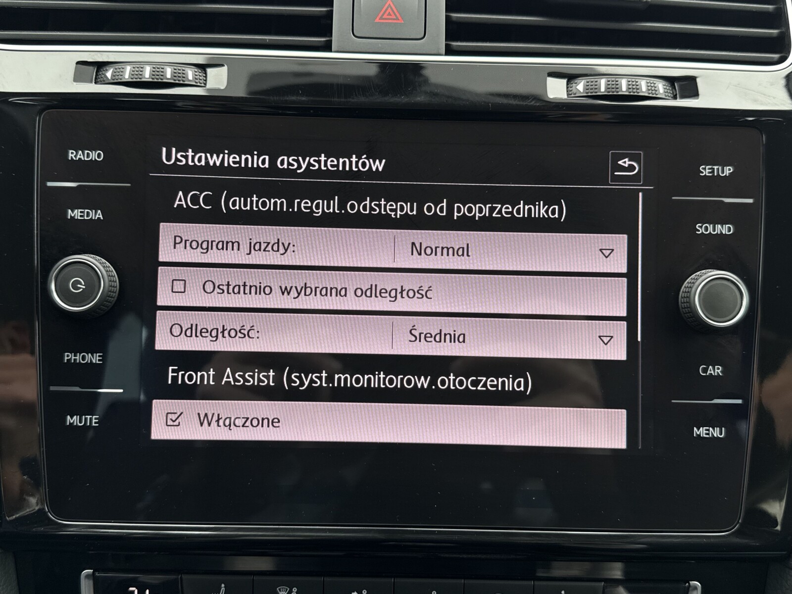 Volkswagen Golf - zdjęcie 27