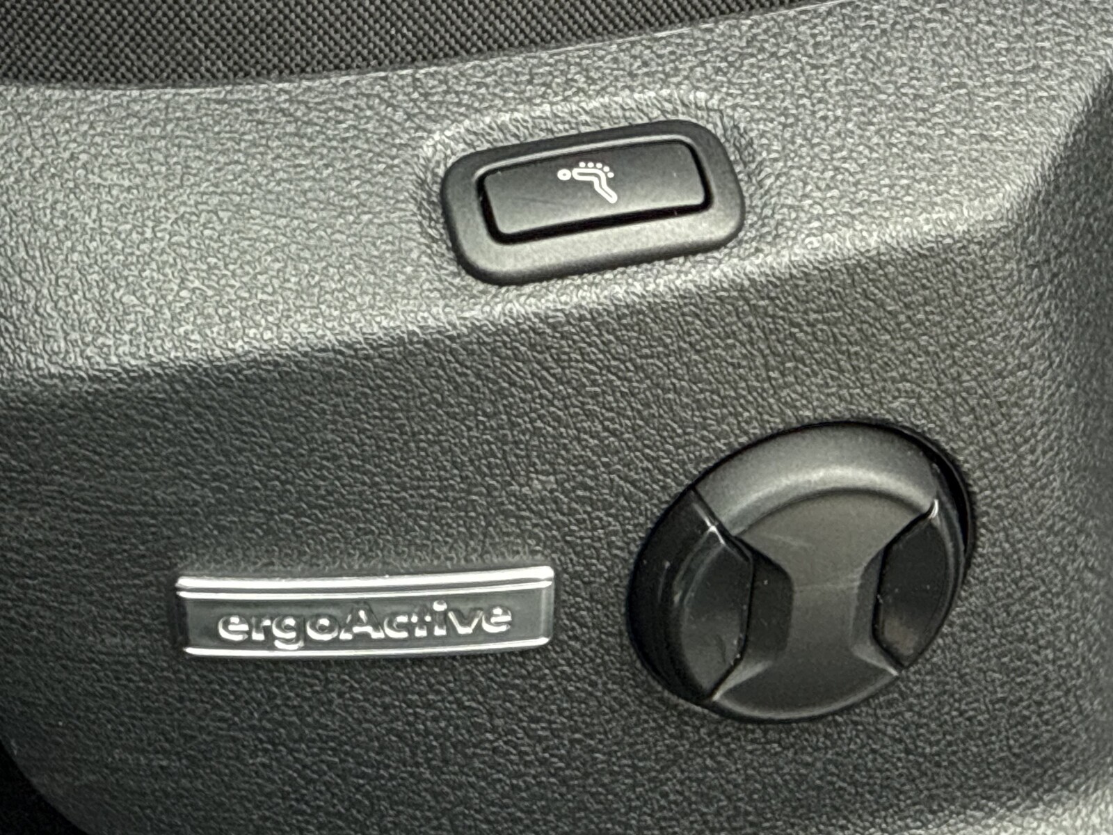 Volkswagen Golf - zdjęcie 11