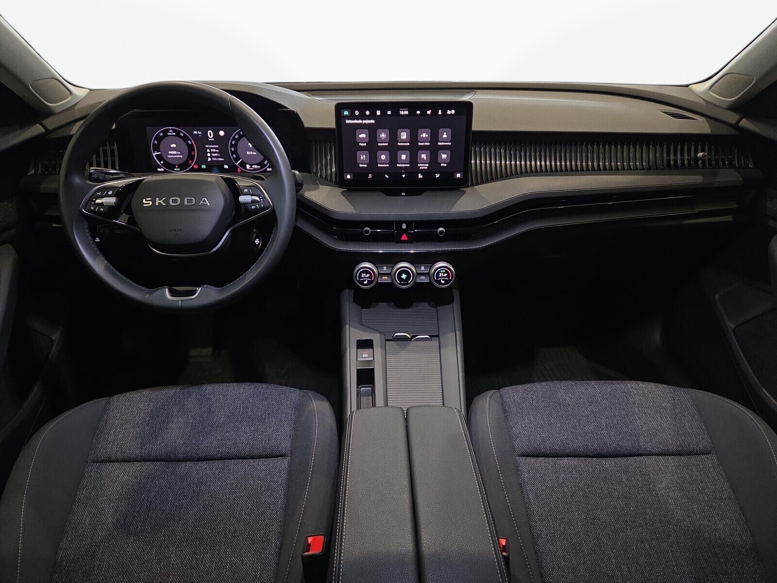 Škoda Superb Combi - zdjęcie 11