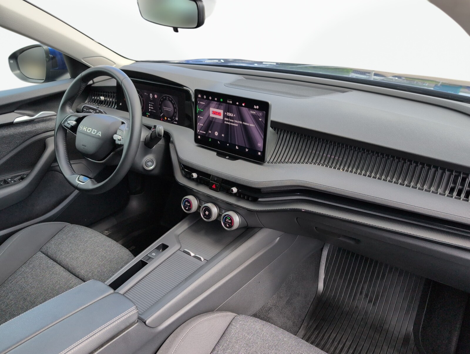 Škoda Superb Combi - zdjęcie 15
