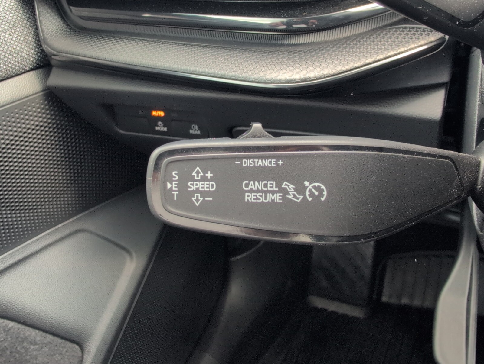 Škoda Superb Combi - zdjęcie 23