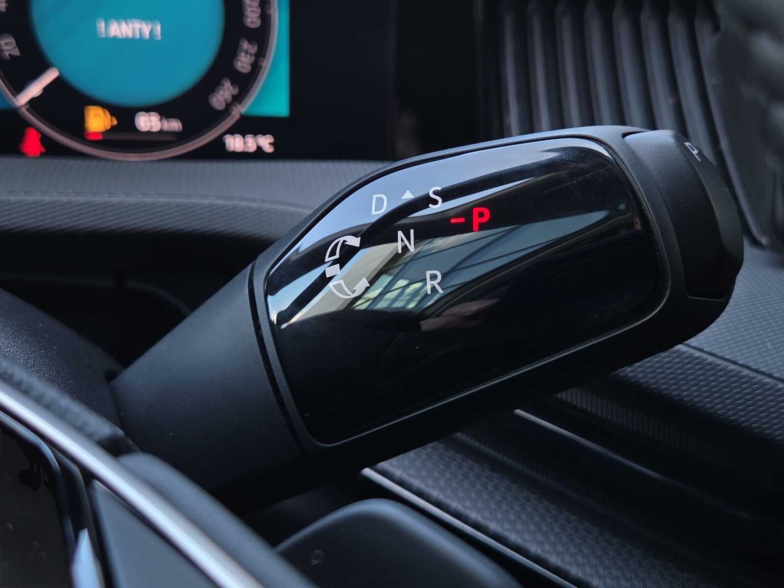 Škoda Superb Combi - zdjęcie 18