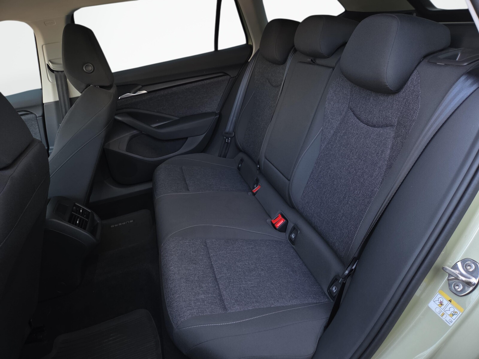 Škoda Superb Combi - zdjęcie 13