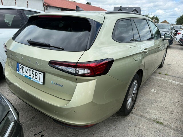 Škoda Superb Combi - zdjęcie 3