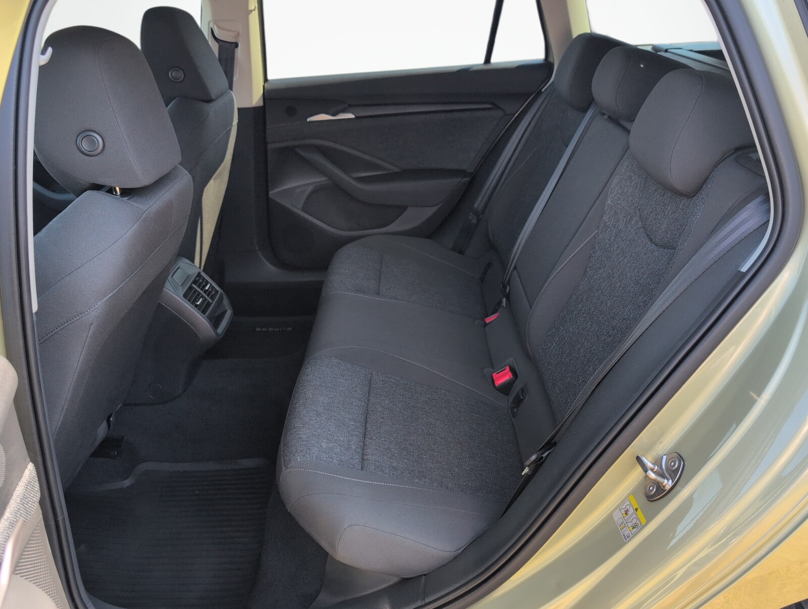 Škoda Superb Combi - zdjęcie 10