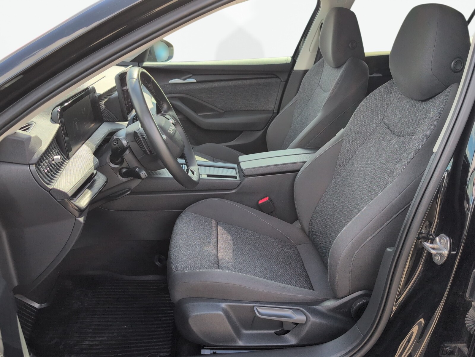 Škoda Superb Combi - zdjęcie 16
