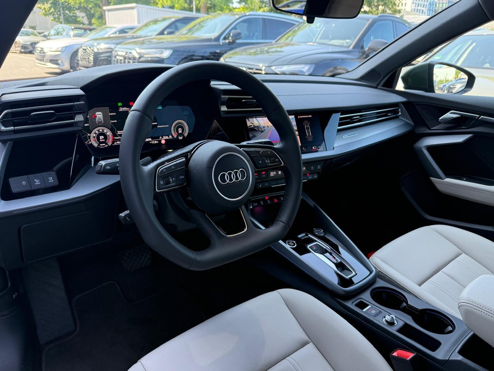 Audi A3 Sportback - zdjęcie 14