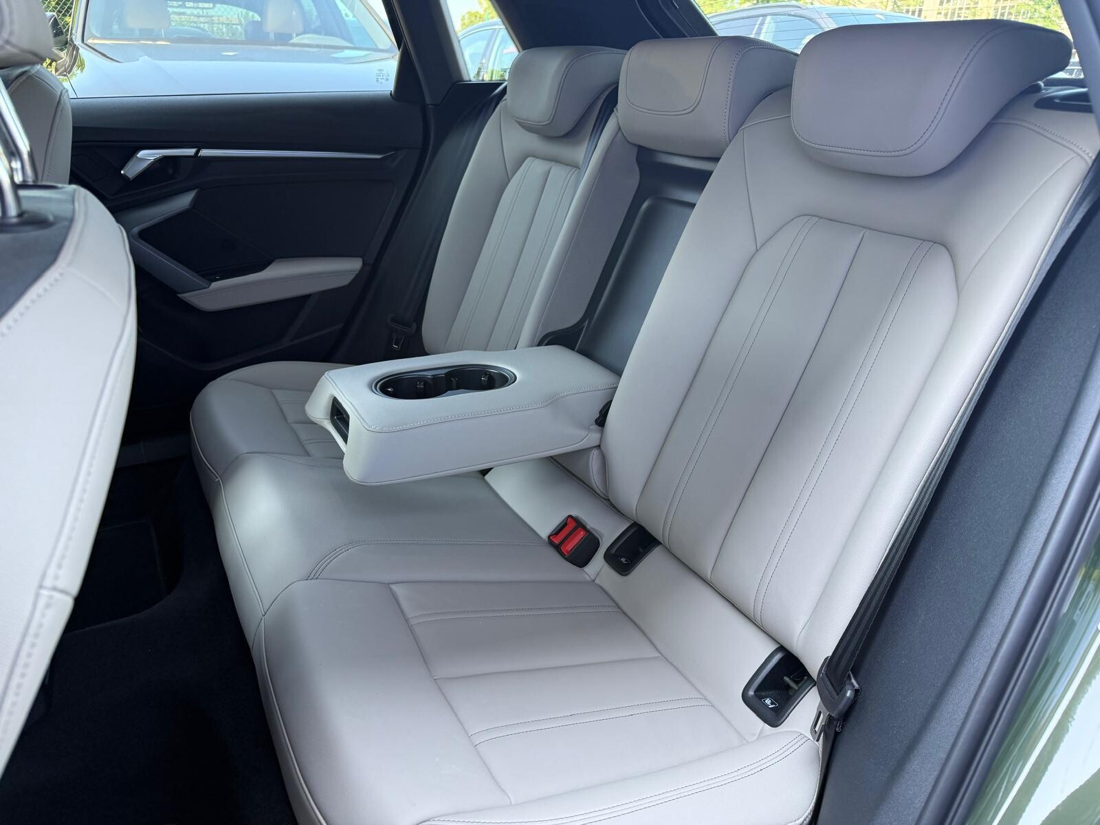 Audi A3 Sportback - zdjęcie 18