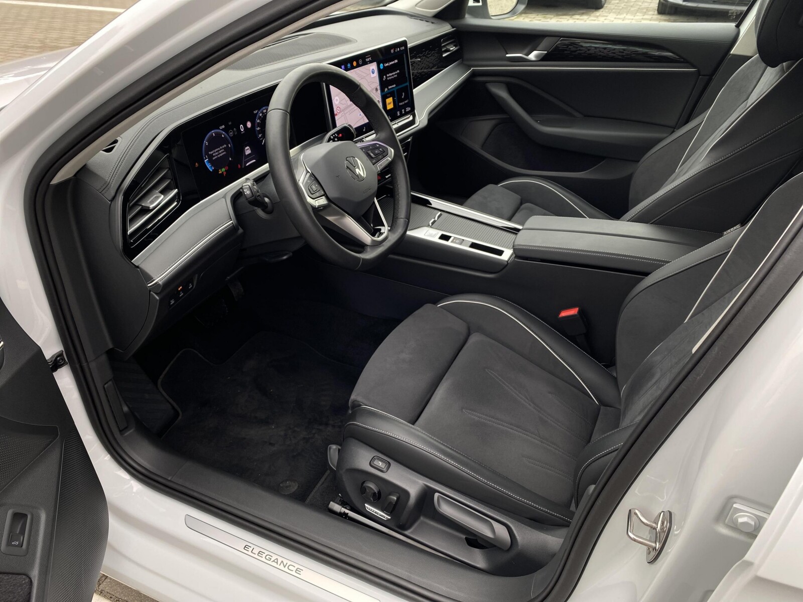Volkswagen Passat Variant - zdjęcie 9