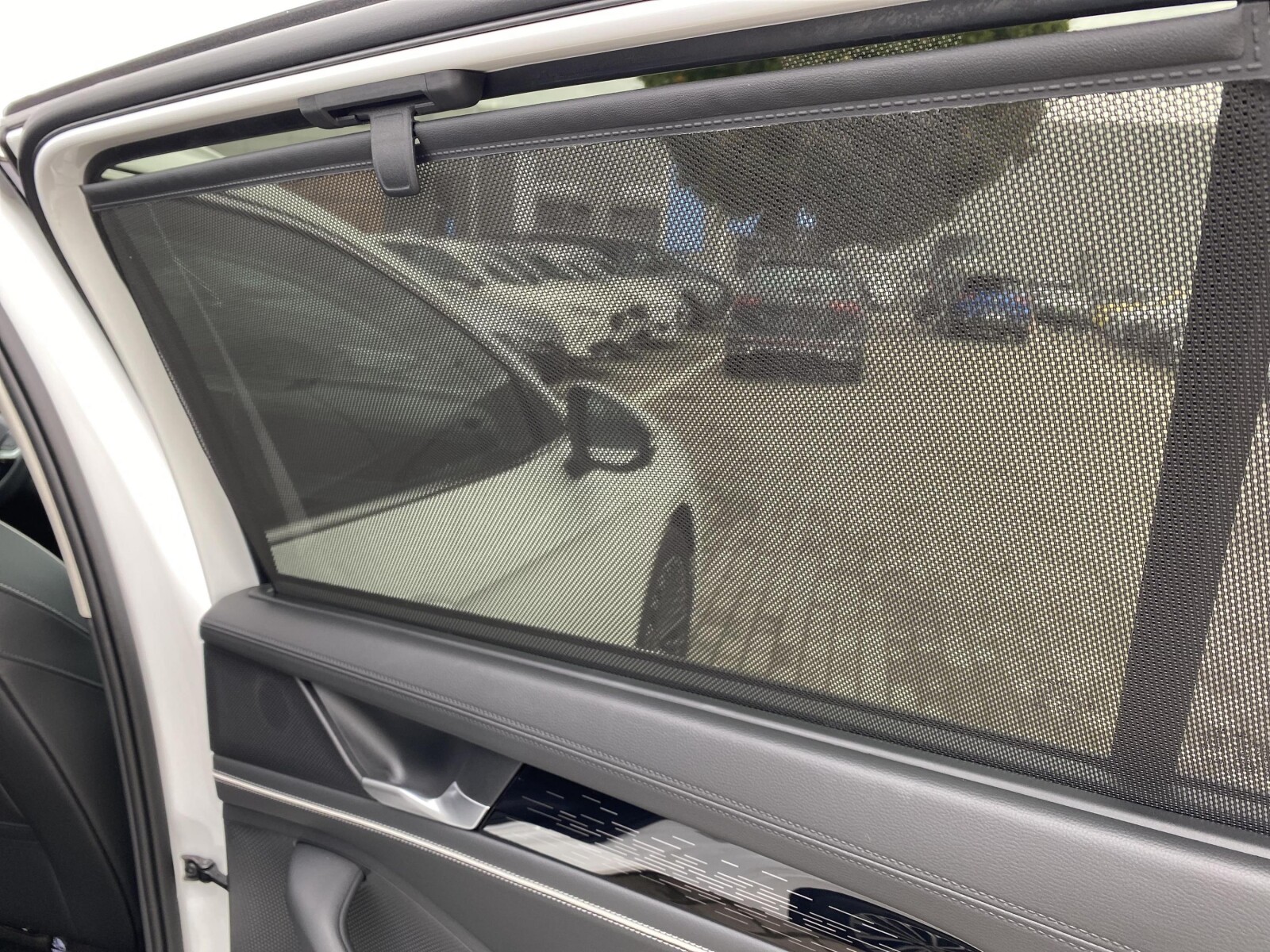 Volkswagen Passat Variant - zdjęcie 32