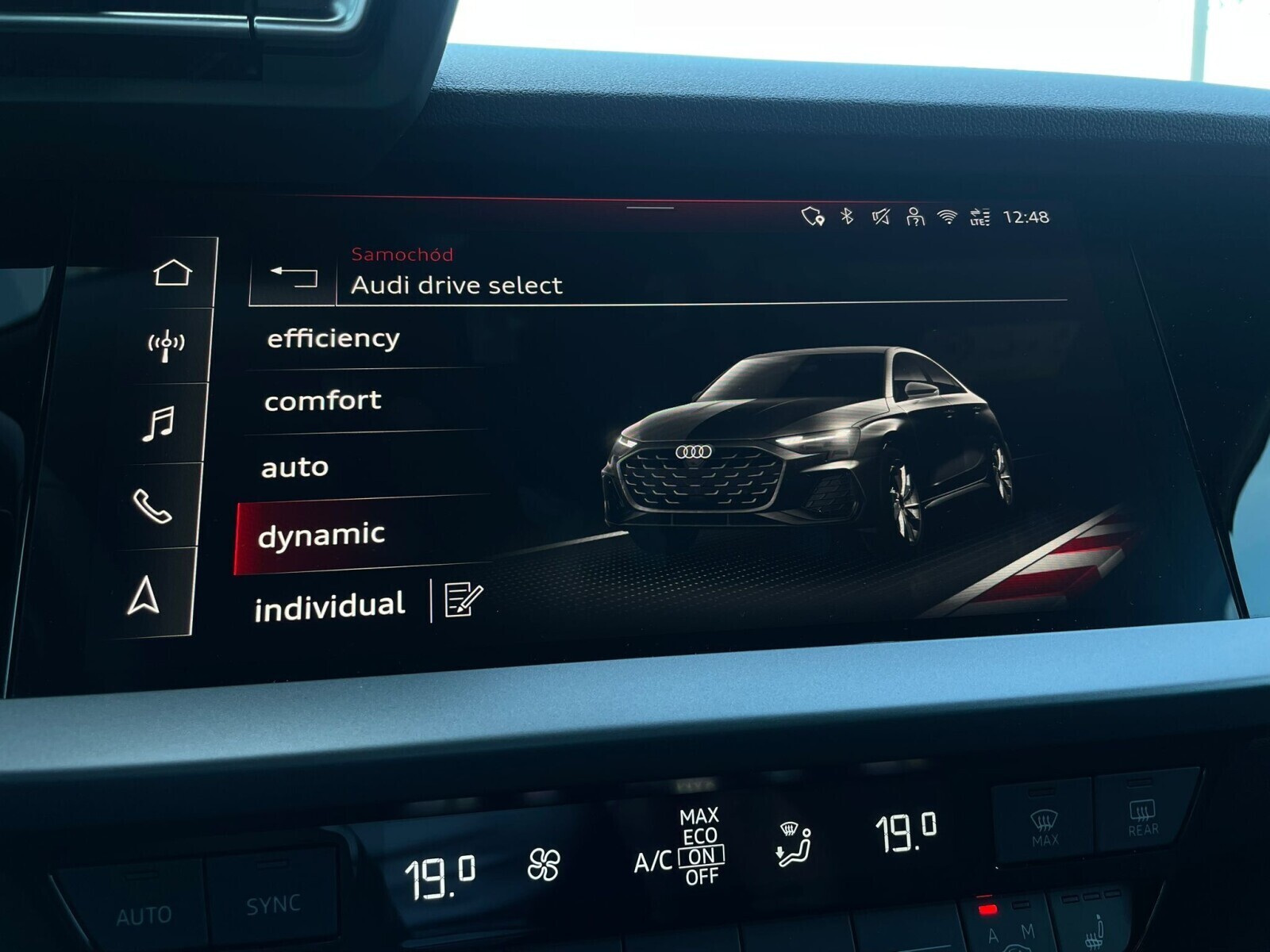 Audi A3 Limousine - zdjęcie 27
