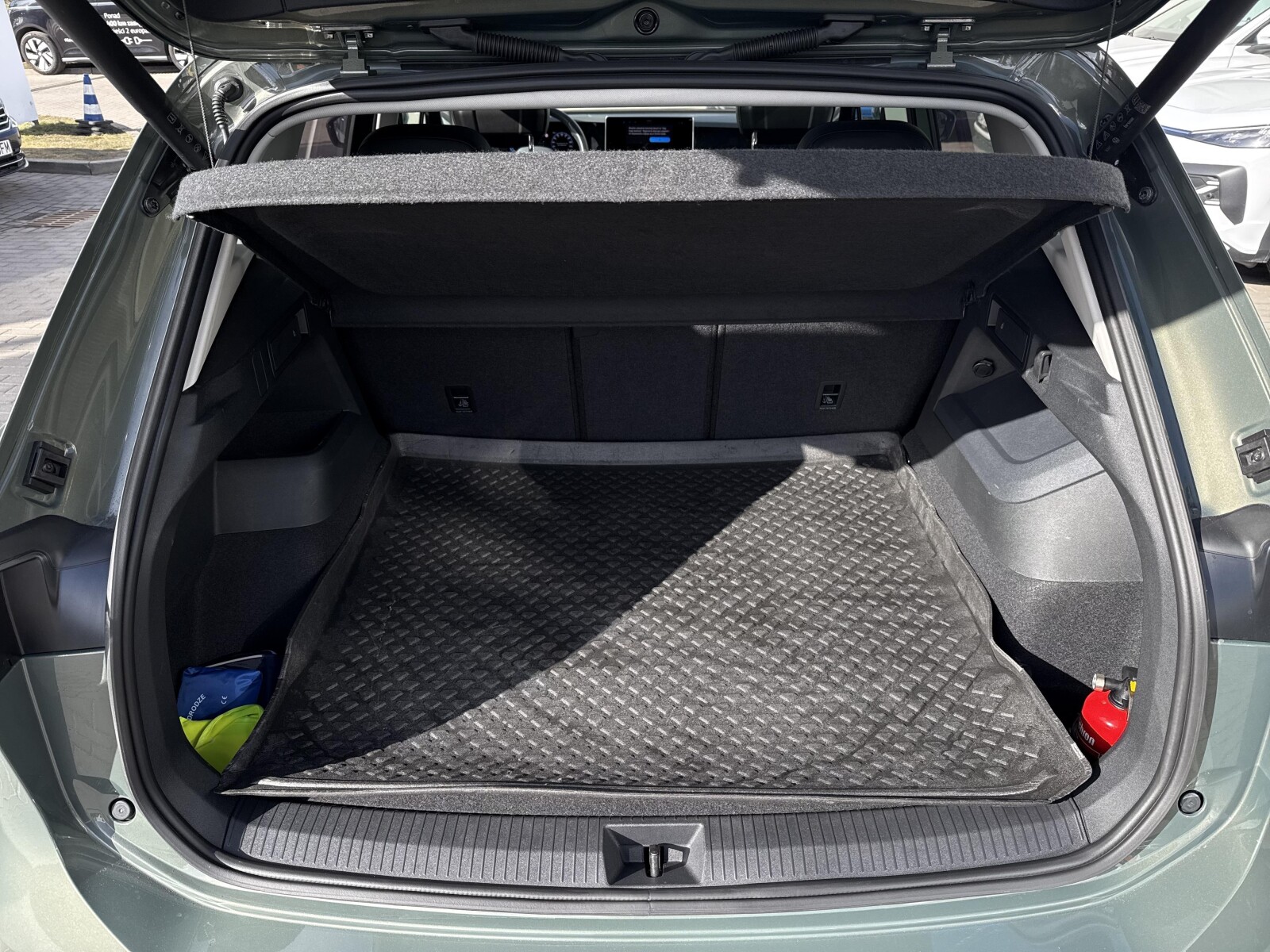 Volkswagen Tiguan - zdjęcie 36