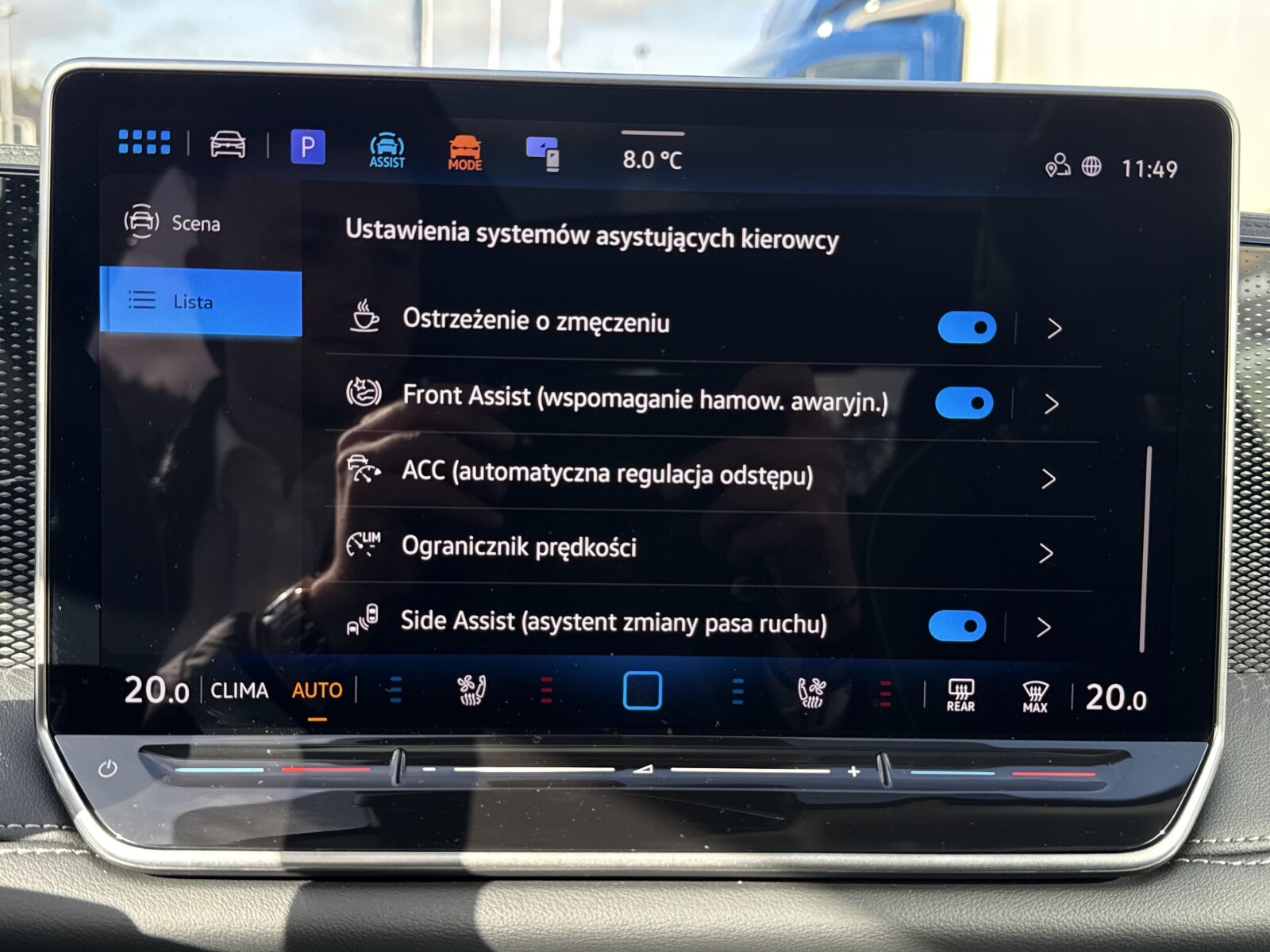 Volkswagen Tiguan - zdjęcie 29