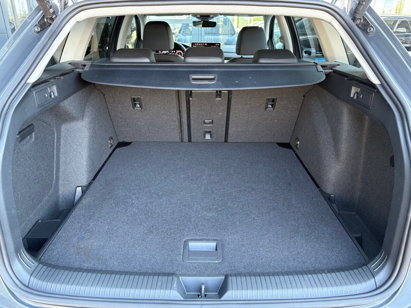 Volkswagen Golf - zdjęcie 18