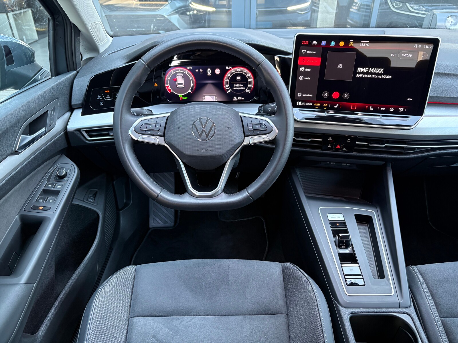 Volkswagen Golf - zdjęcie 10