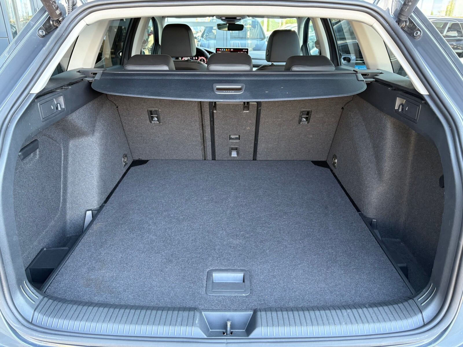 Volkswagen Golf - zdjęcie 18