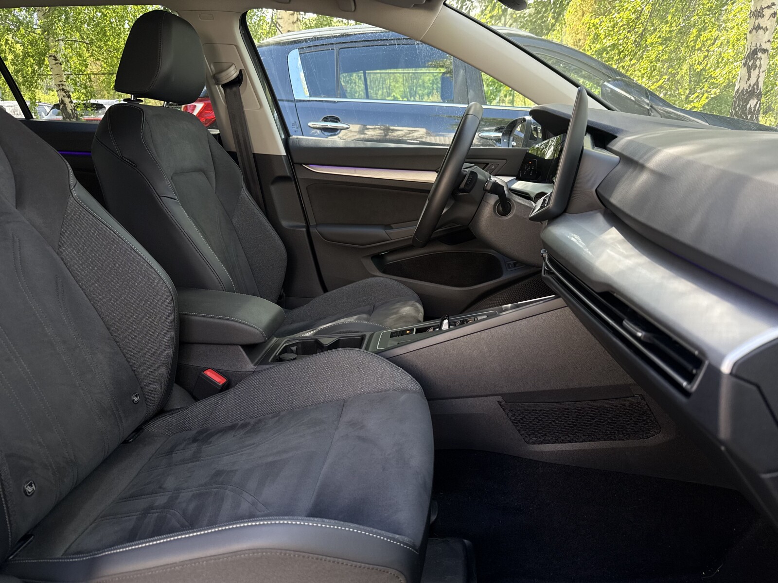 Volkswagen Golf - zdjęcie 14