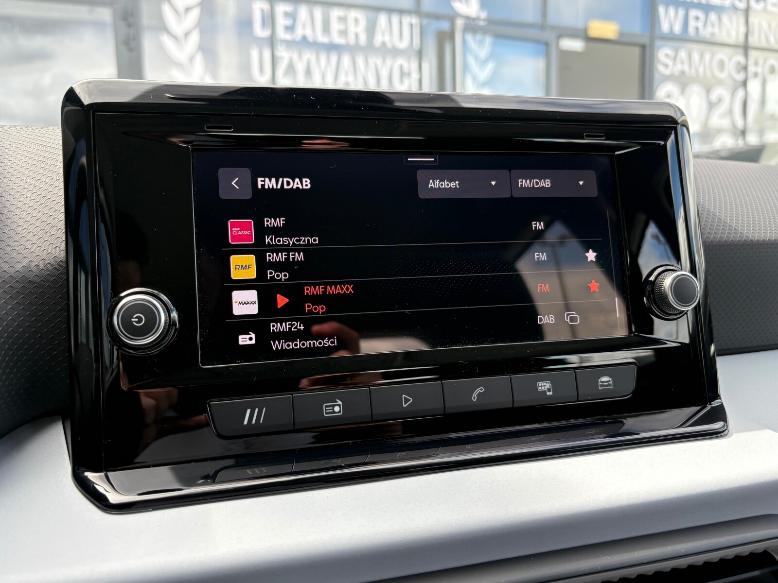Seat Arona - zdjęcie 26