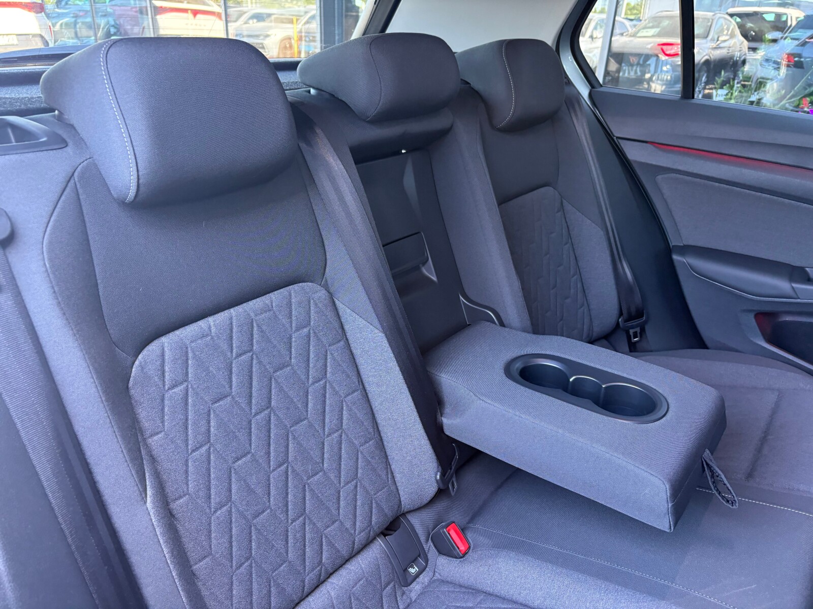 Volkswagen Golf - zdjęcie 15