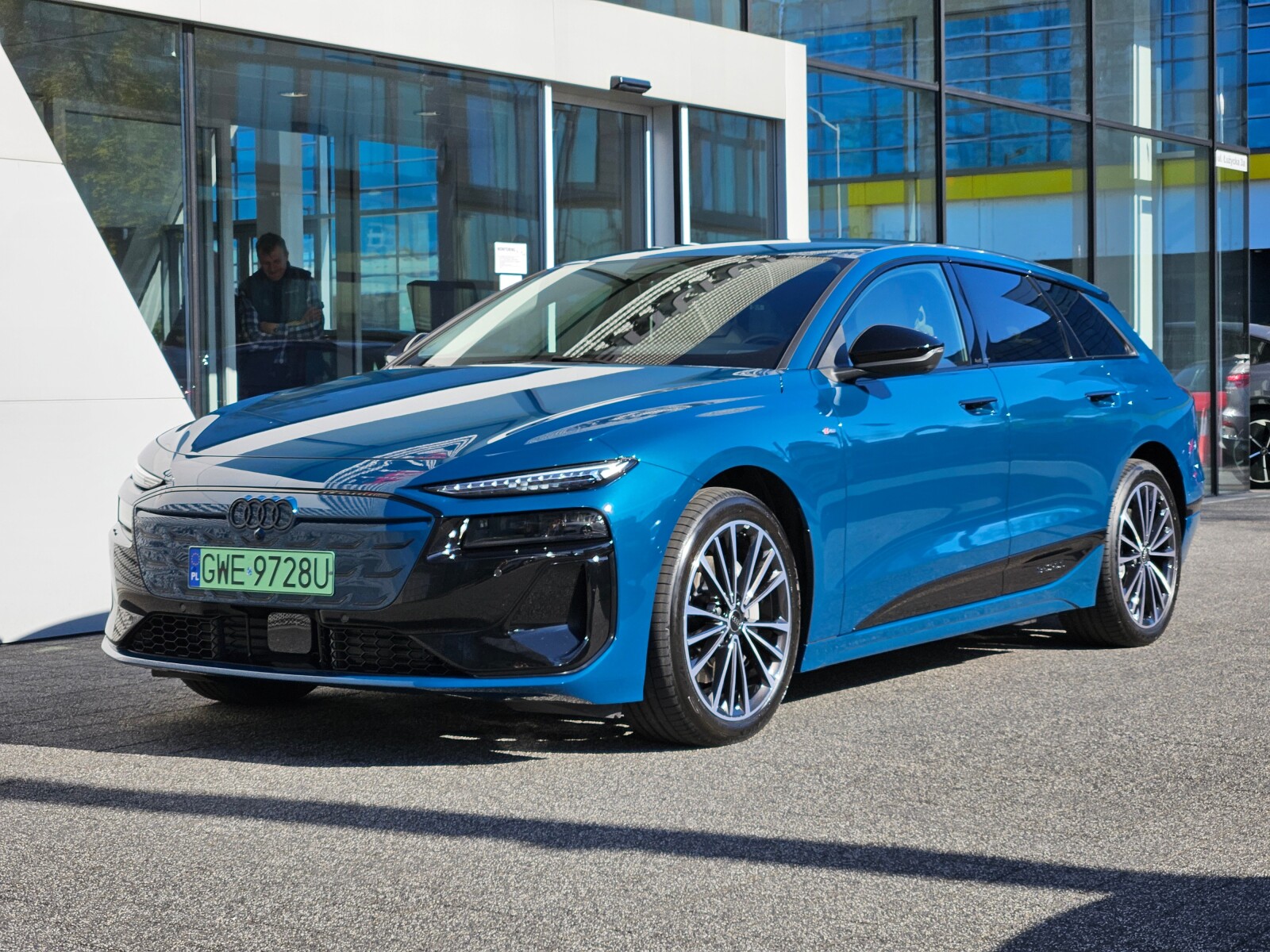 Audi A6 Avant e-tron