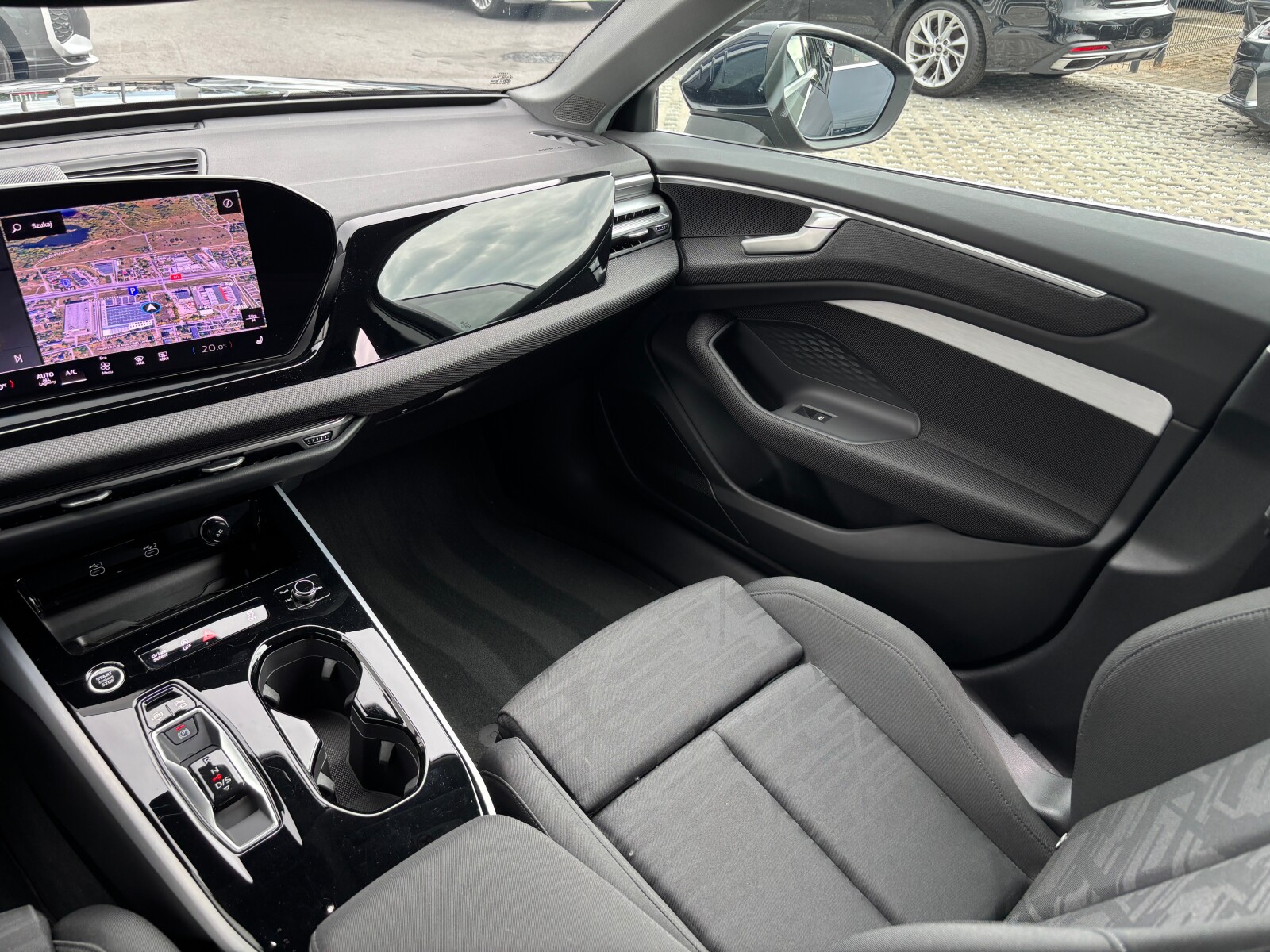 Audi A6 Avant - zdjęcie 18