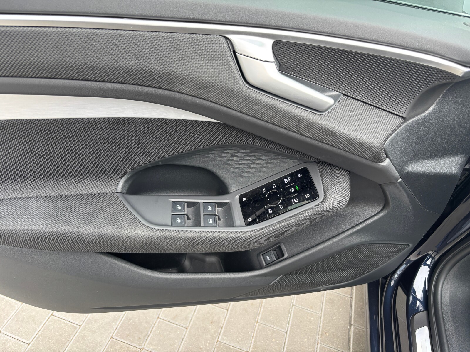Audi A6 Avant - zdjęcie 10