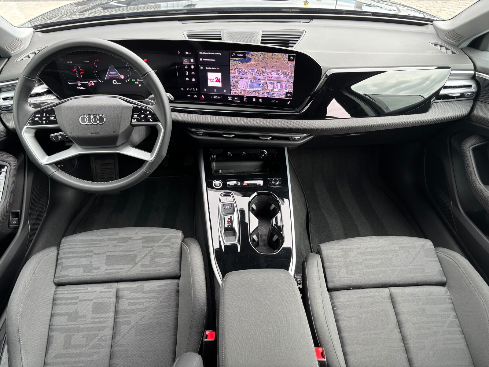 Audi A6 Avant - zdjęcie 17