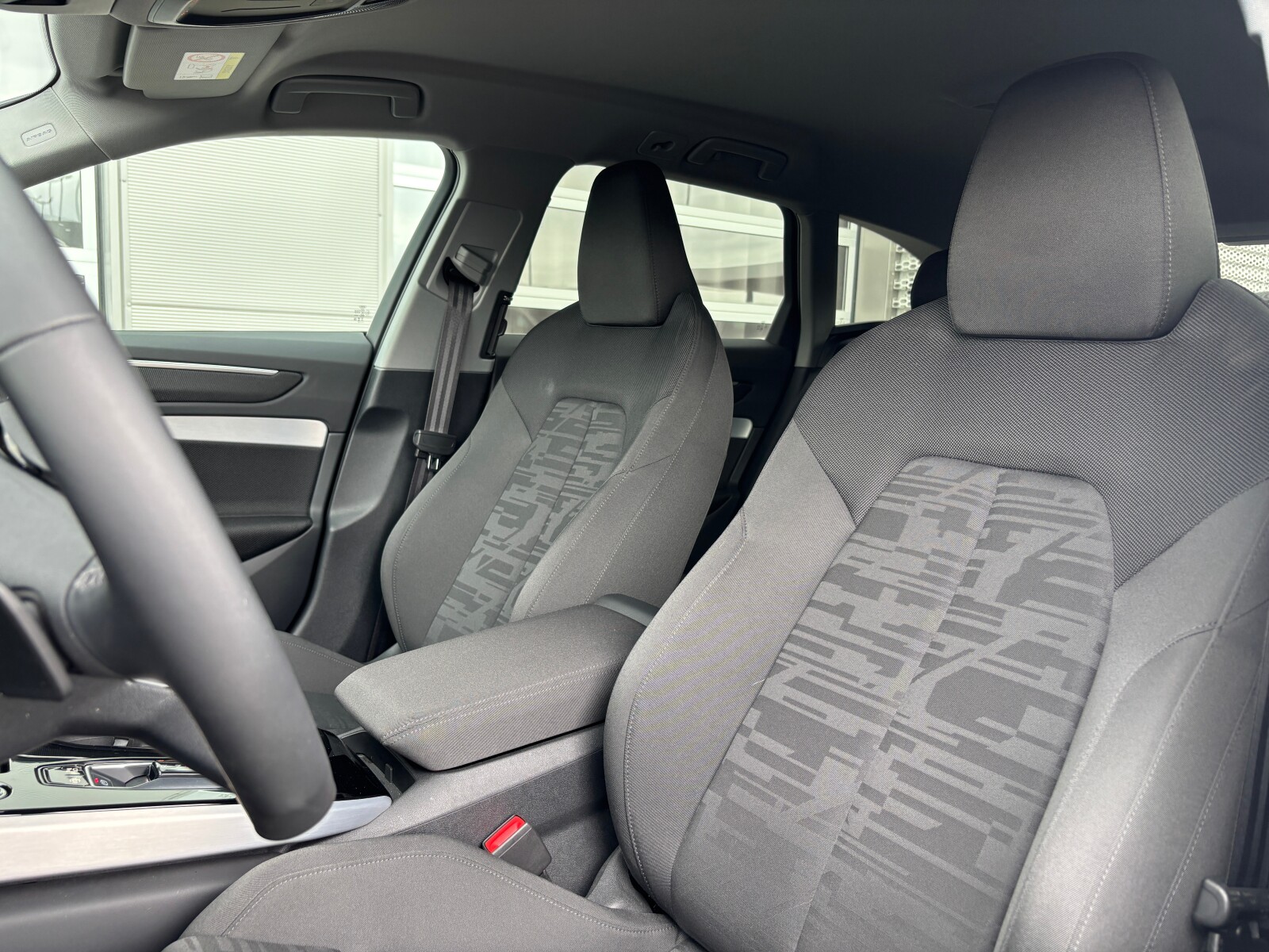 Audi A6 Avant - zdjęcie 11