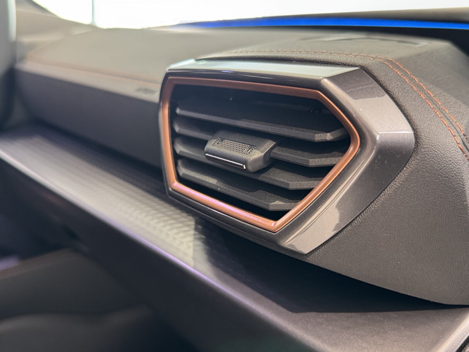 Cupra Formentor - zdjęcie 18