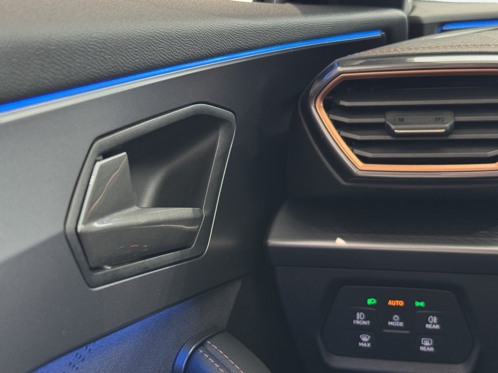 Cupra Formentor - zdjęcie 25