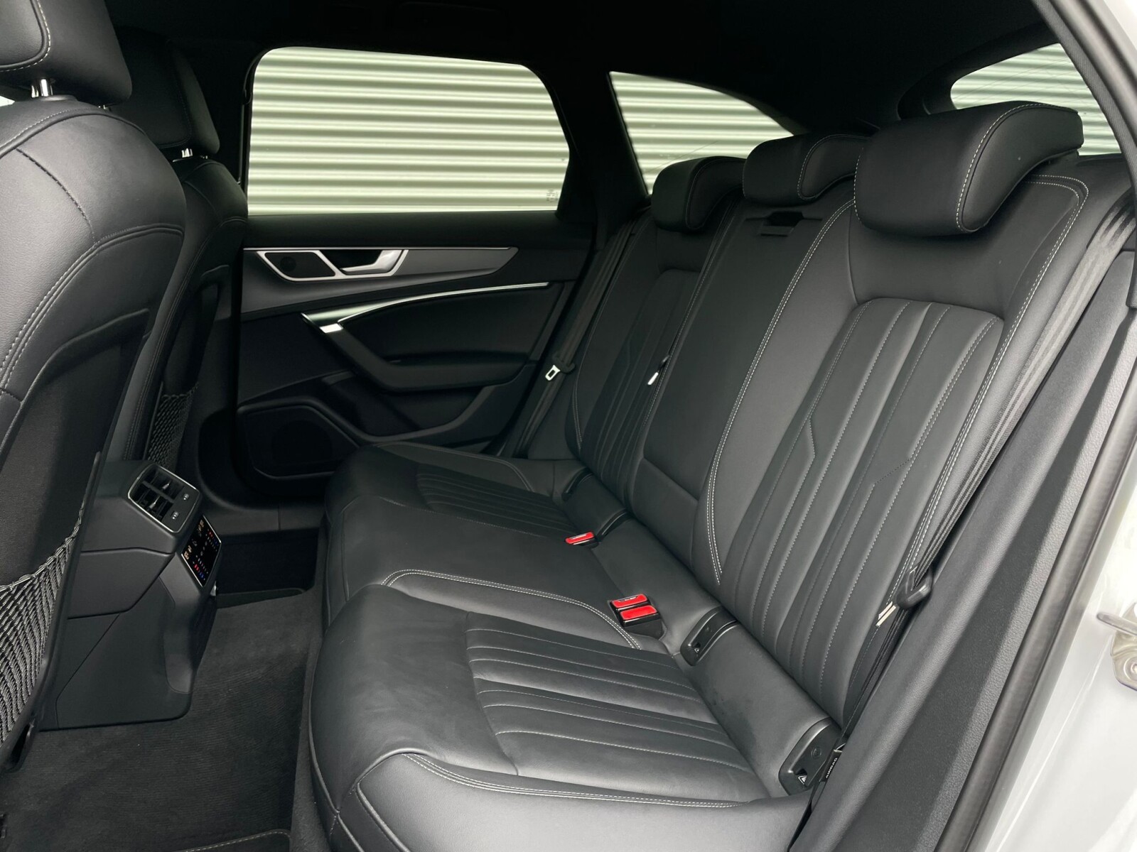 Audi A6 Avant - zdjęcie 12