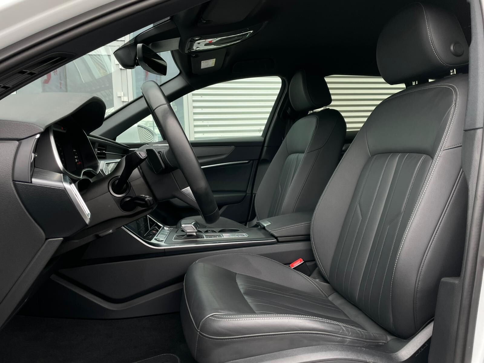 Audi A6 Avant - zdjęcie 22