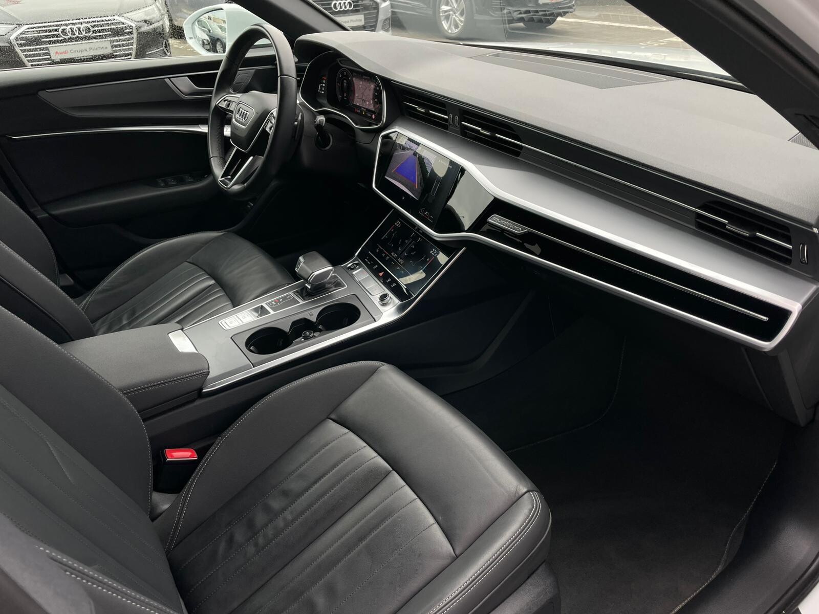 Audi A6 Avant - zdjęcie 23