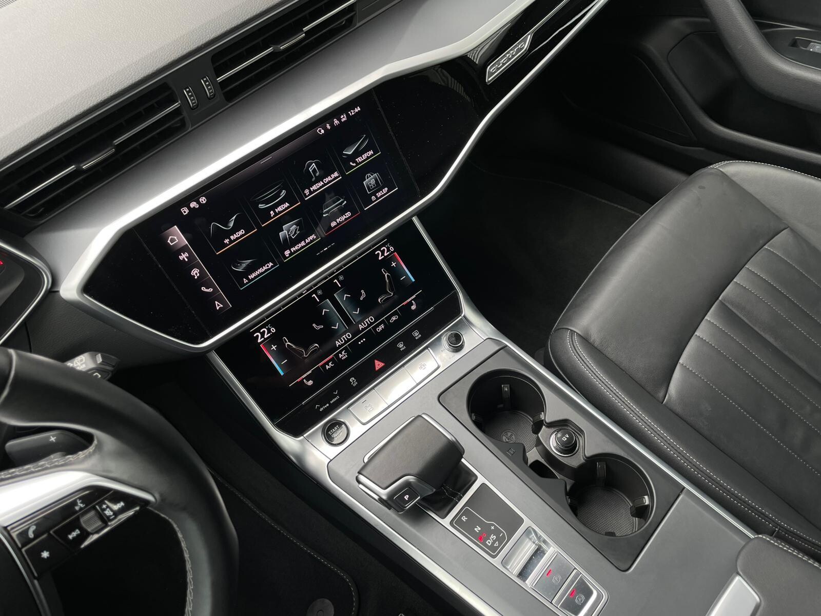 Audi A6 Avant - zdjęcie 34