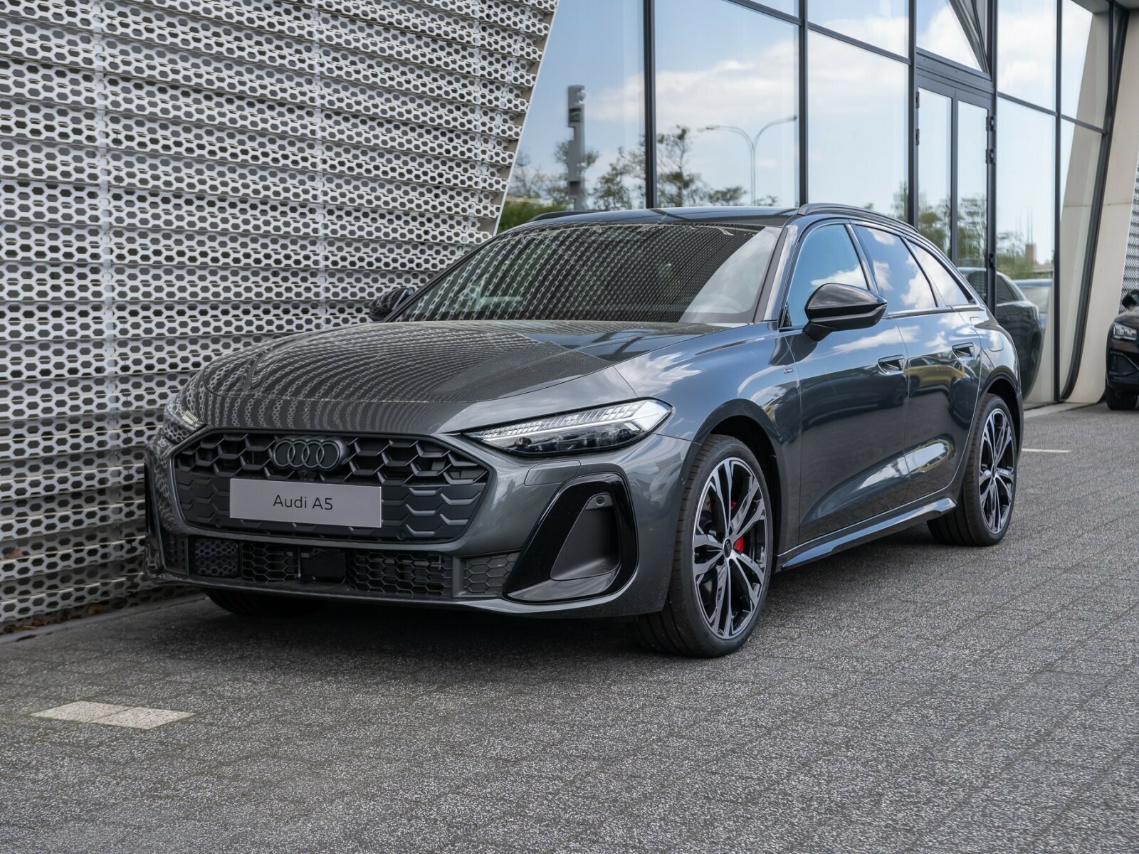 Audi A5 Avant e-hybrid