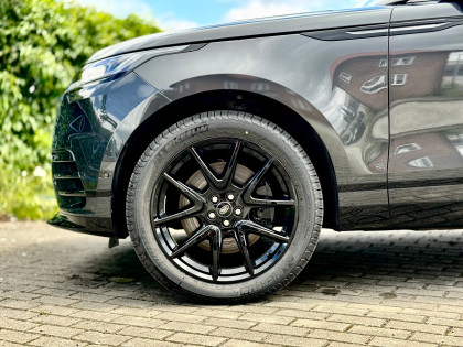 Range Rover Velar MY26 3.0D I6 300 PS AWD Auto Dynamic SE