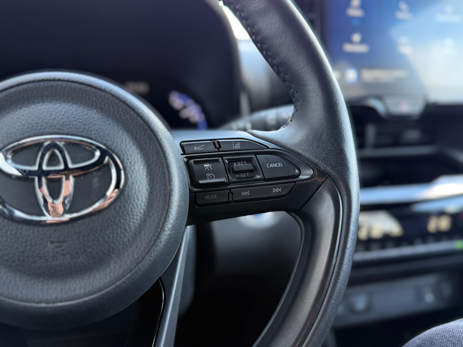 Toyota Yaris Cross - zdjęcie 24