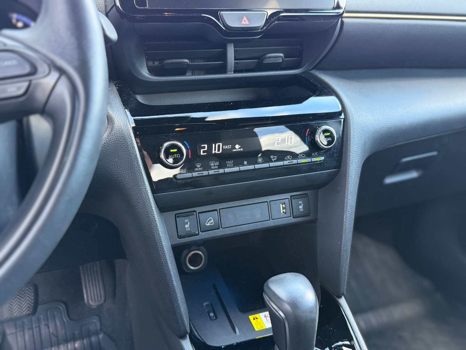 Toyota Yaris Cross - zdjęcie 23