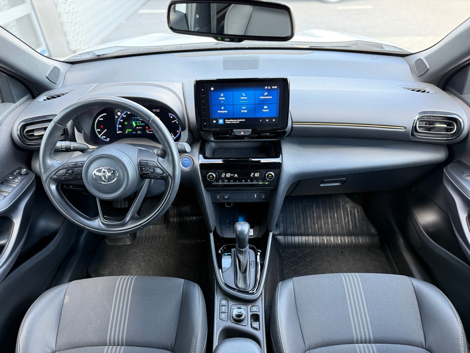 Toyota Yaris Cross - zdjęcie 11